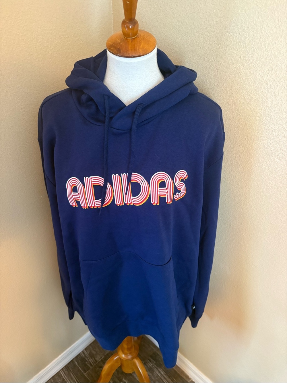 NWT Adidas Unisex XL Logo Hoodie